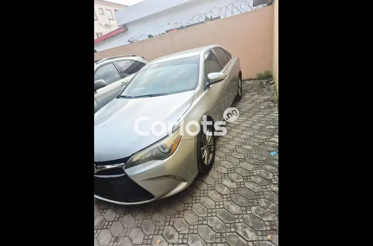 2015 FIRST BODY TOYOTA CAMRY - 2/5