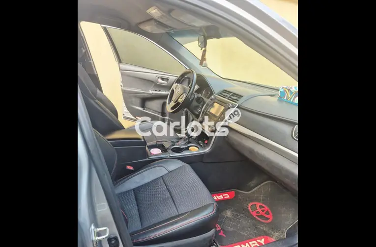 Nigerian Used 2015 FIRST BODY TOYOTA CAMRY for sale in Abuja, FCT - photo 3 of 5