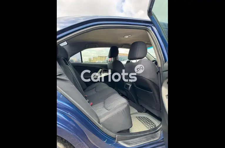 Nigerian Used TOKS STANDARD 2010 TOYOTA CAMRY SE for sale in Abuja, FCT - thumbnail 4