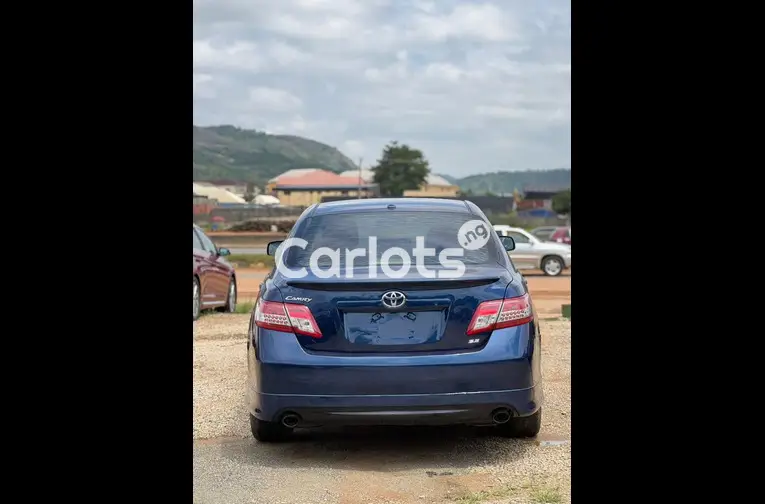 Nigerian Used TOKS STANDARD 2010 TOYOTA CAMRY SE for sale in Abuja, FCT - thumbnail 6