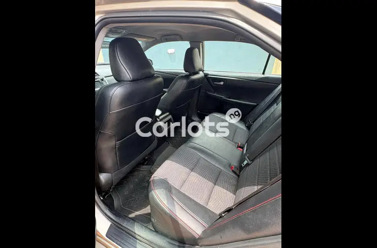 TOKS STANDARD ACCIDENT FREE 2015 TOYOTA CAMRY SE for sale in Lagos, Lagos - photo 4 of 7