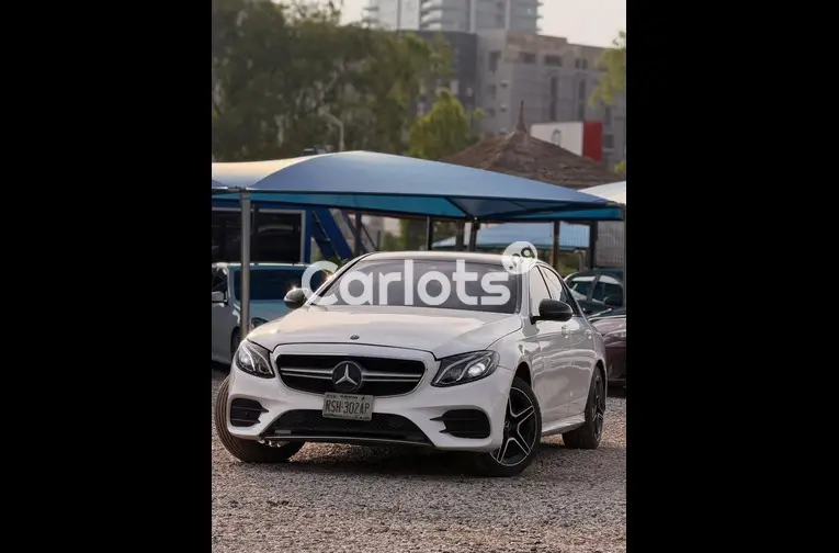 Foreign Used Clean 2017 Mercedes Benz E300 for sale in Garki, FCT