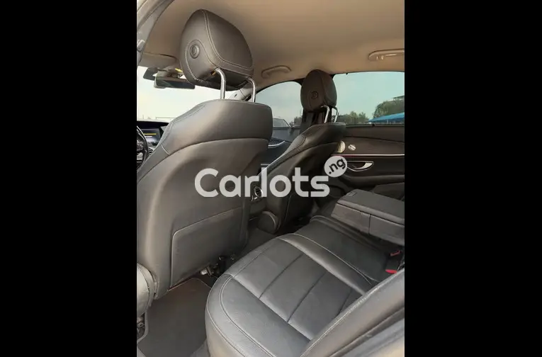 Foreign Used Clean 2017 Mercedes Benz E300 for sale in Garki, FCT - photo 5 of 6