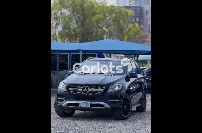 Extremely Clean 2016 Mercedes GLE 350