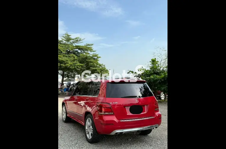 Nigerian Used 2014 MERCEDES BENZ GLK350 for sale in Abuja, FCT - photo 6 of 7