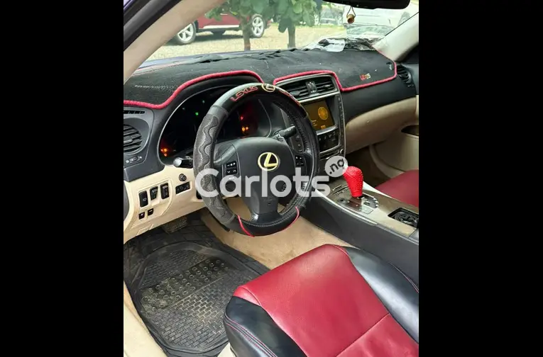Nigerian Used 2018 UPGRADED LEXUS IS250 CONVERTIBLE for sale in Abuja, FCT - photo 4 of 7