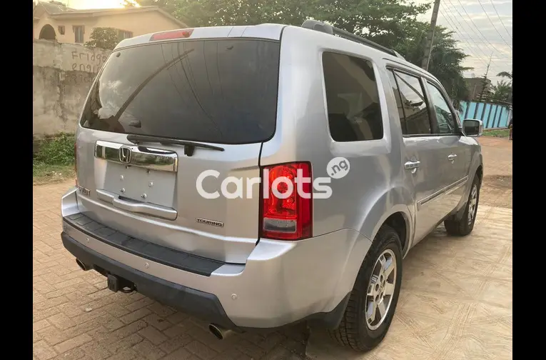 2010 Honda pilot touring for sale in Lagos, Lagos - thumbnail 7