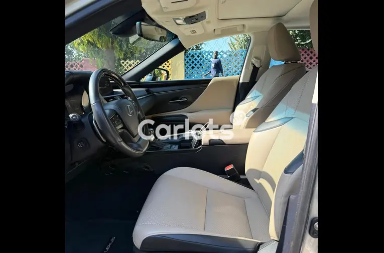 FOREIGN USED 2022 LEXUS ES350 for sale in Abuja, FCT - thumbnail 4