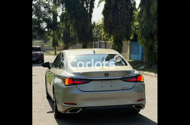 FOREIGN USED 2022 LEXUS ES350 - 6/7