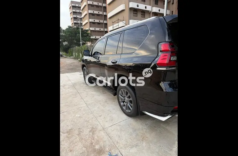 BRAND NEW 2023 TOYOTA LAND CRUISER PRADO TX.L for sale in Abuja, FCT - photo 5 of 7