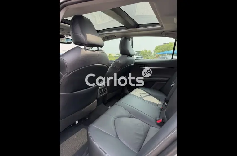 Foreign Used 2021 Toyota Camry for sale in Garki, FCT - photo 4 of 6