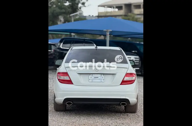 2010 Mercedes Benz C300 for sale in Garki, FCT - thumbnail 6