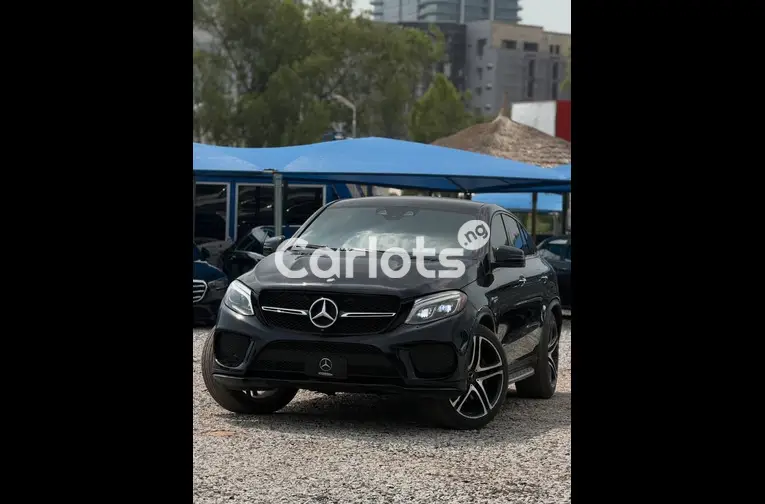 Clean 2019 Mercedes Benz GLE 43 AMG