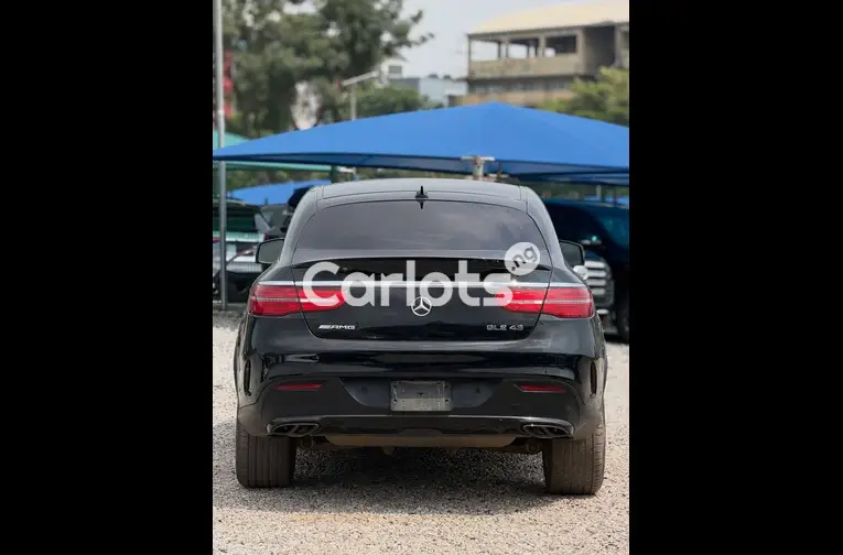 Clean 2019 Mercedes Benz GLE 43 AMG - 7/7