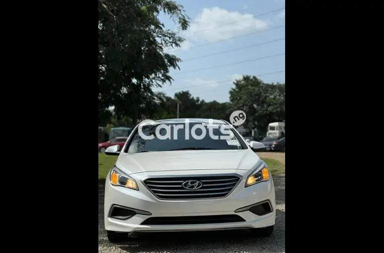 NEW ENTRY FOREIGN USED 2016 HYUNDAI SONATA - 1/7