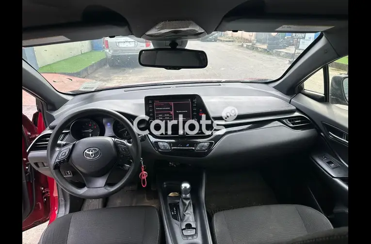NEW ARRIVAL FOREIGN USED 2019 TOYOTA C-HR for sale in Ikeja, Lagos - photo 2 of 7