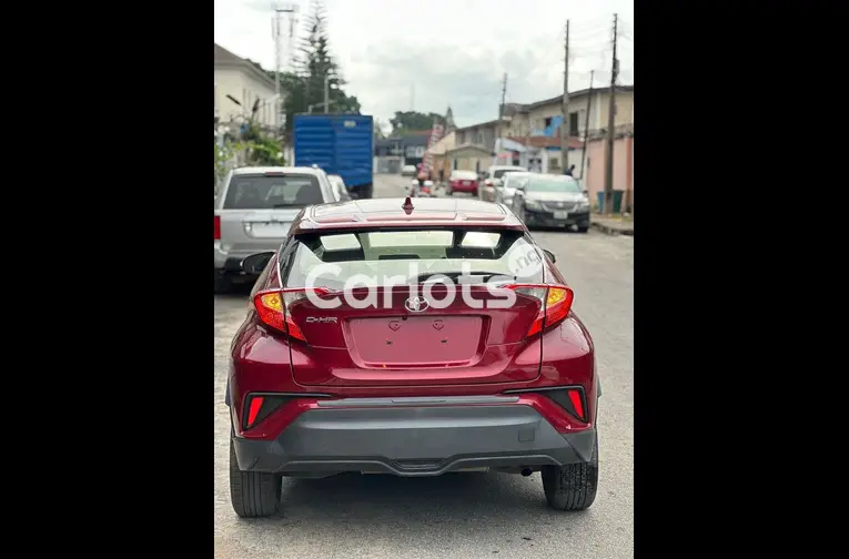 NEW ARRIVAL FOREIGN USED 2019 TOYOTA C-HR for sale in Ikeja, Lagos - thumbnail 7