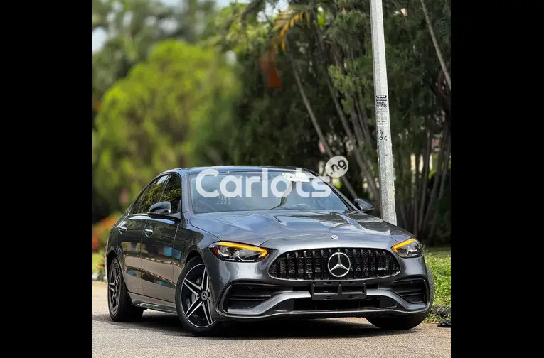 FOREIGN USED 2023 MERCEDES BENZ C300 AMG TRIM - 1/7