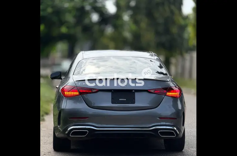 FOREIGN USED 2023 MERCEDES BENZ C300 AMG TRIM - 7/7