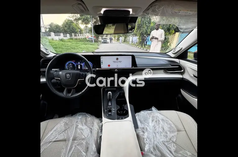 BRAND NEW 2025 TOYOTA CROWN HYBRID for sale in Abuja, FCT - photo 4 of 6