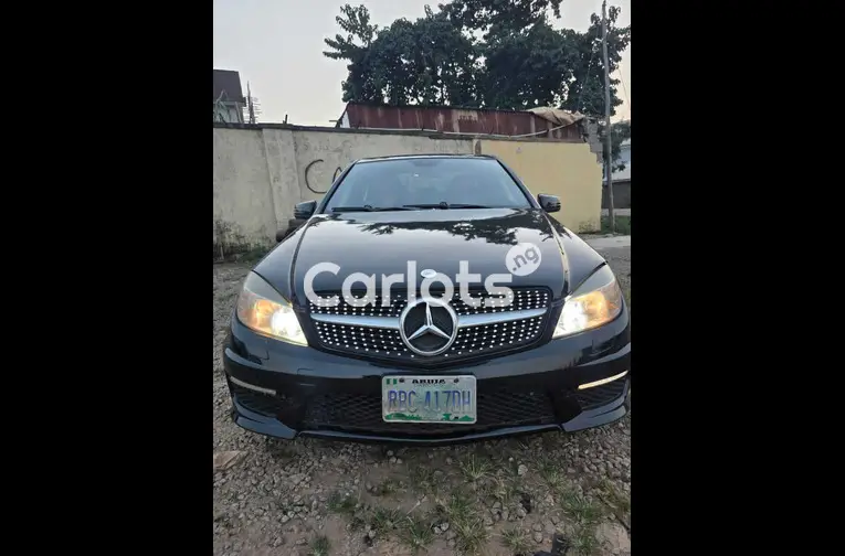 Registered 2010 Mercedes benz c300 - 1/5