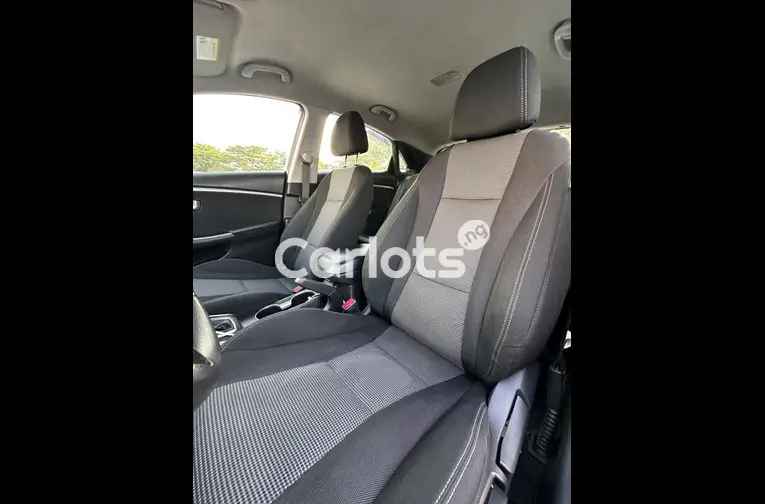 2013 HYUNDAI ELANTRA G T - 5/7