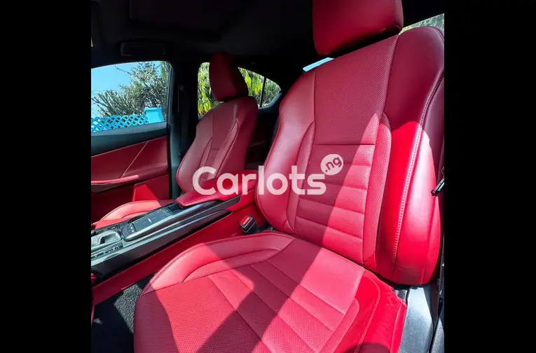 FOREIGN USED 2023 LEXUS IS350 for sale in Abuja, FCT - thumbnail 4