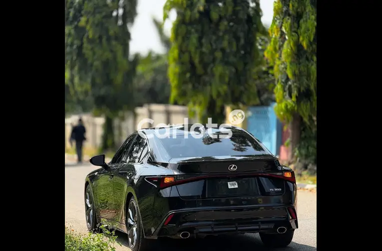 FOREIGN USED 2023 LEXUS IS350 for sale in Abuja, FCT - photo 6 of 7