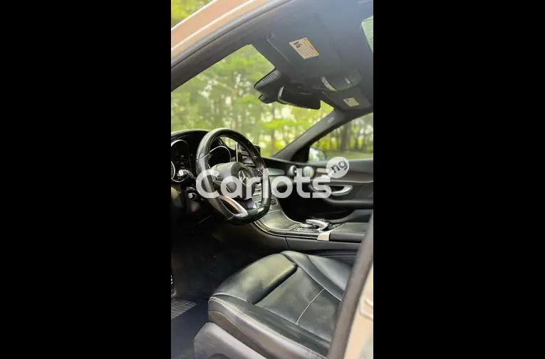 2016 MERCEDES BENZ C300 FULL OPTION - 3/7