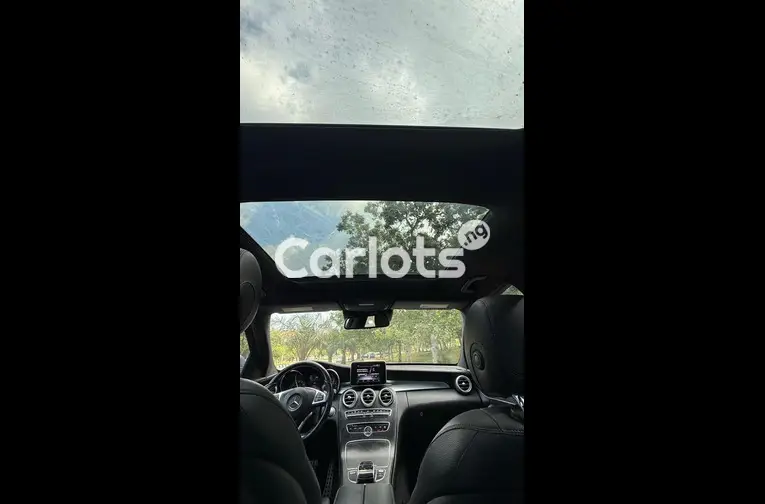 Nigerian Used 2016 MERCEDES BENZ C300 FULL OPTION for sale in Abuja, FCT - thumbnail 4