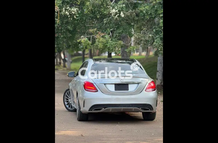 Nigerian Used 2016 MERCEDES BENZ C300 FULL OPTION for sale in Abuja, FCT - photo 7 of 7