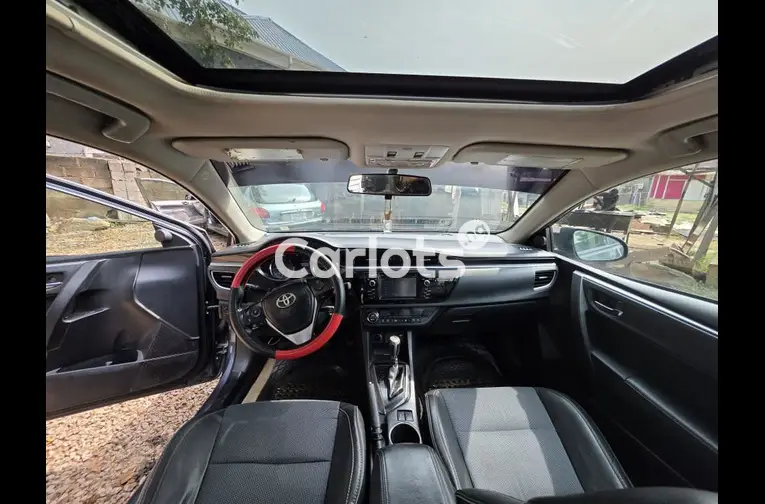 Nigerian Used Registered 2015 Toyota Corolla sports for sale in Abuja, FCT - thumbnail 2