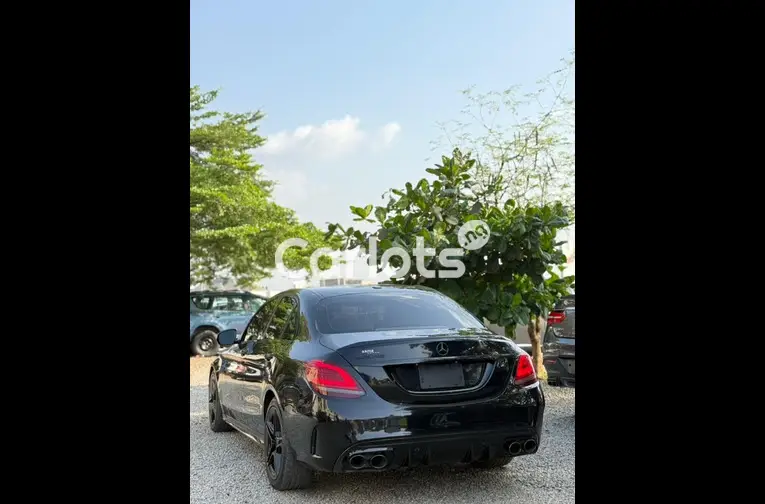 Nigerian Used 2019 MERCEDES BENZ C43 AMG FULL OPTION for sale in Abuja - thumbnail 6
