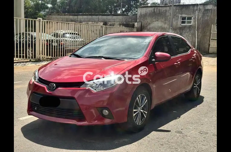 FOREIGN USED 2014 TOYOTA COROLLA LE for sale in Abuja, FCT