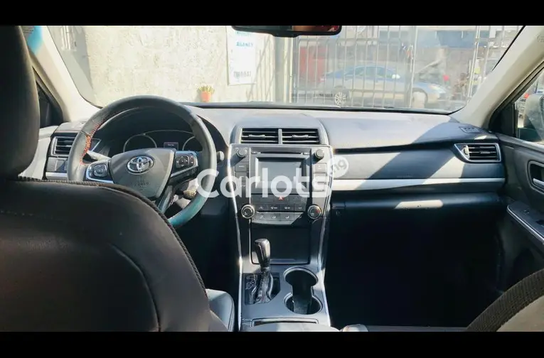 FOREIGN USED 2016 TOYOTA CAMRY SE for sale in Kaduna - photo 3 of 5