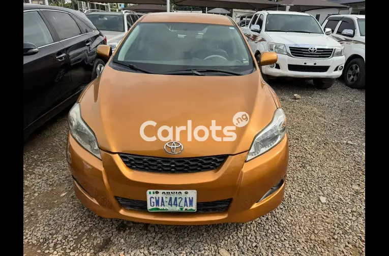 TOYOTA MATRIX 2010 - 1/5