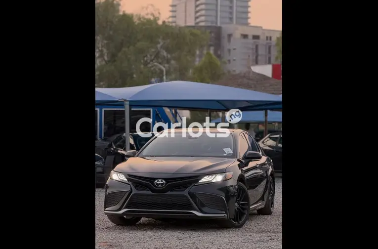 2021 TOYOTA CAMRY XSE - 1/7