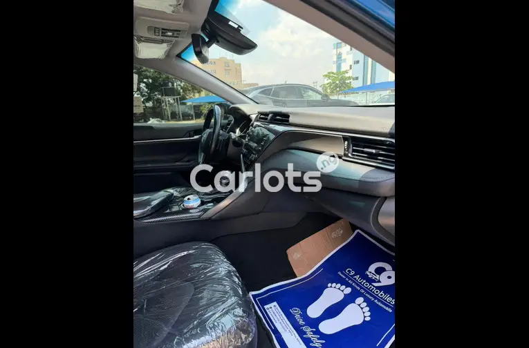 Foreign used 2019 Toyota Camry XSE for sale in Abuja, FCT - photo 2 of 7