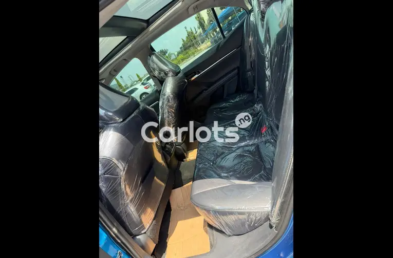 Foreign used 2019 Toyota Camry XSE for sale in Abuja, FCT - photo 3 of 7