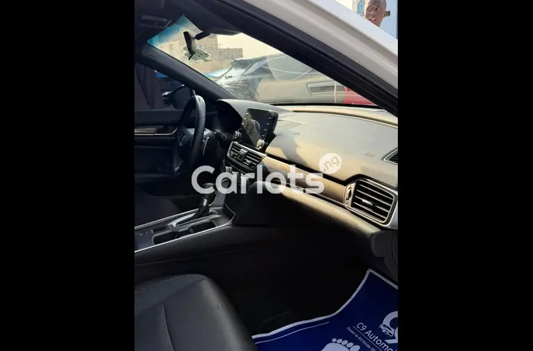 Foreign used 2018 Honda Accord Sport for sale in Abuja, FCT - photo 4 of 7