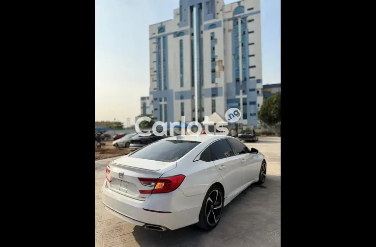 Foreign used 2018 Honda Accord Sport for sale in Abuja, FCT - photo 7 of 7