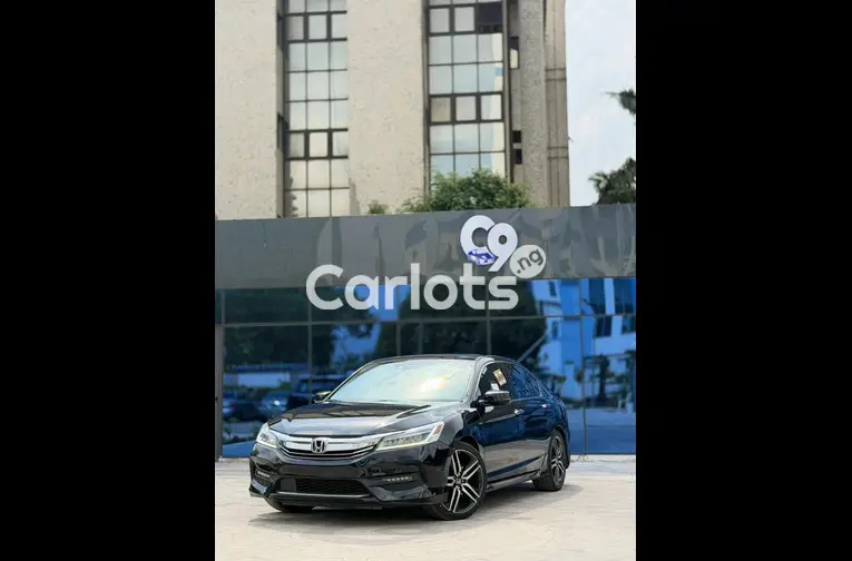 Foreign used 2016 Honda Accord V6 Touring for sale in Abuja, FCT - thumbnail 5