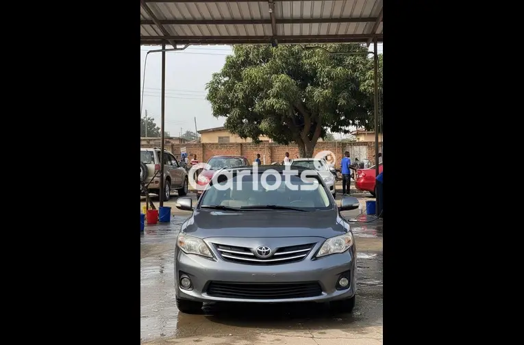 Nigerian Used 2010 TOYOTA COROLLA LE for sale in Kaduna - thumbnail 2