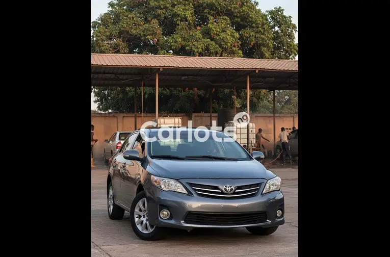 Nigerian Used 2010 TOYOTA COROLLA LE for sale in Kaduna - photo 3 of 7