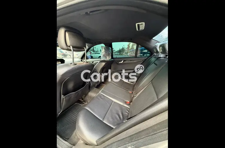 Nigerian Used Unregistered Mercedes Benz C300 2013 model for sale in Abuja, FCT - photo 3 of 4