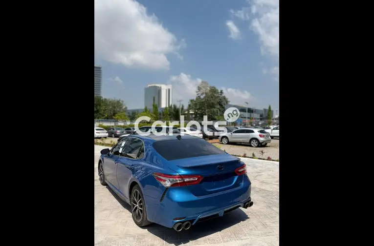 Foreign used 2019 Toyota Camry XSE for sale in Abuja, FCT - photo 1 of 7