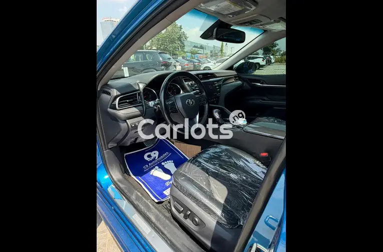 Foreign used 2019 Toyota Camry XSE for sale in Abuja, FCT - photo 2 of 7