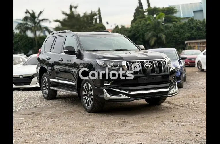 2023 Toyota LANDCRUISER PRADO VXR - 1/6