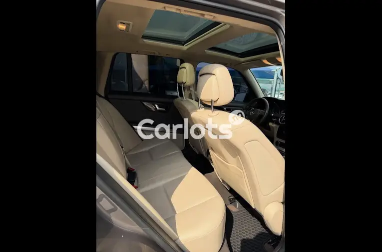 Foreign Used 2014 Mercedes GLK 350 for sale in Garki, FCT - photo 5 of 7