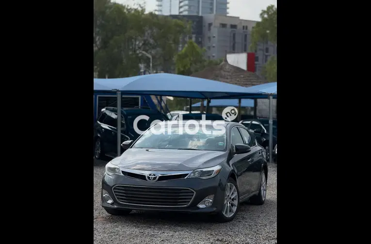 Foreign Used 2013 Toyota Avalon - 1/7